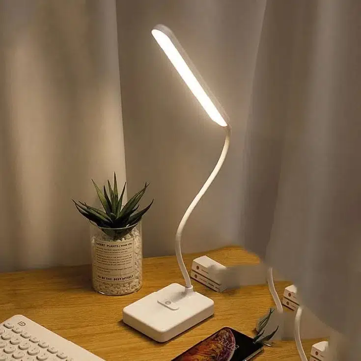 DEKORATİF ŞARJLI DOKUNMATİK LED MASA LAMBASI / MOL1919