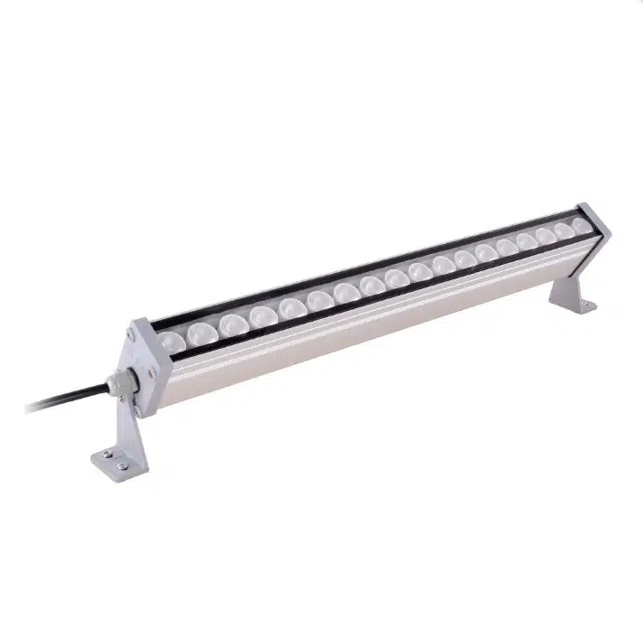 LED WALLWASHER 36W / AMBER / 945mm IP67 / ACK 